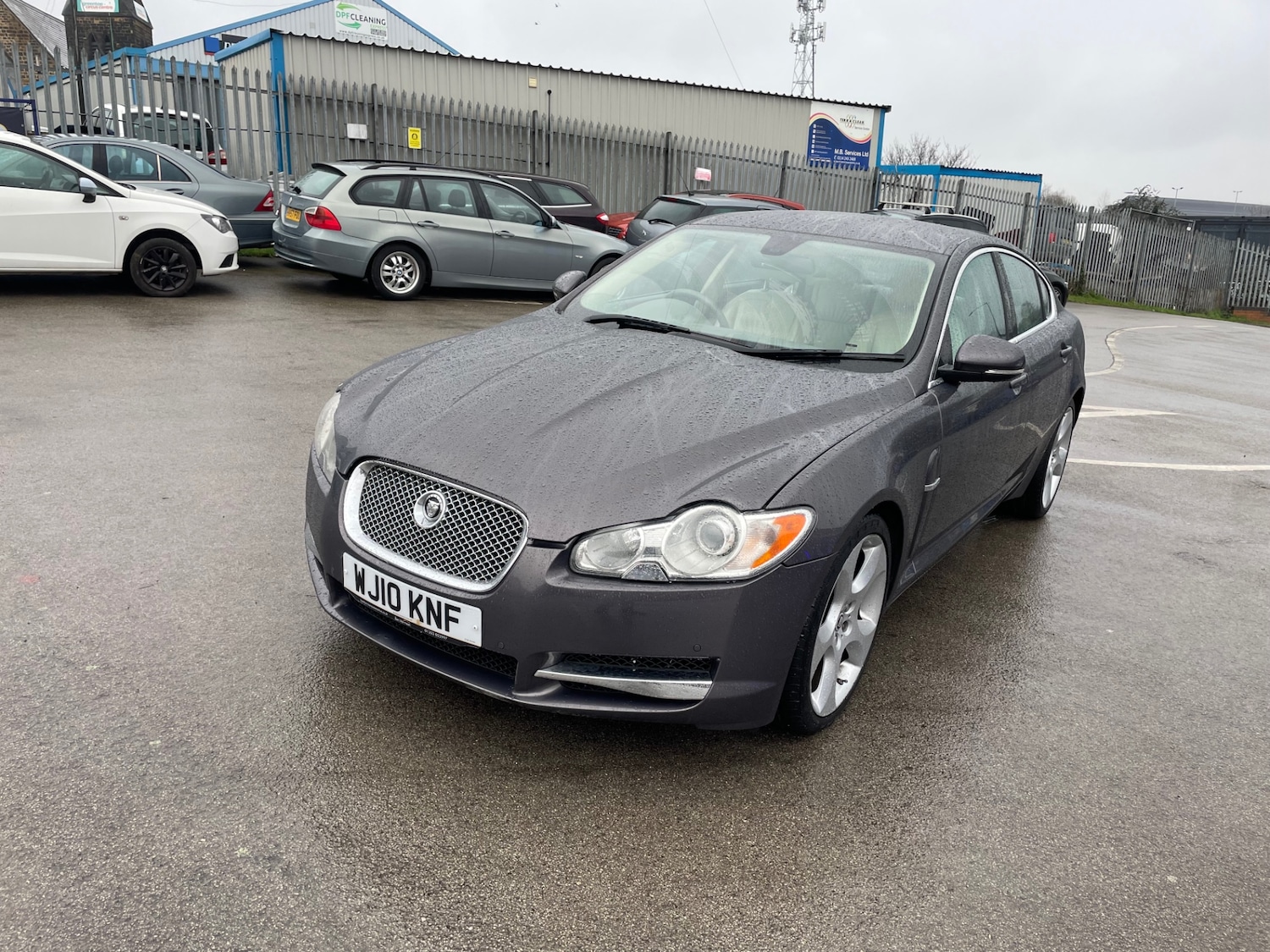 Used Jaguar XF 2010 for sale - 77782112: Photo 3