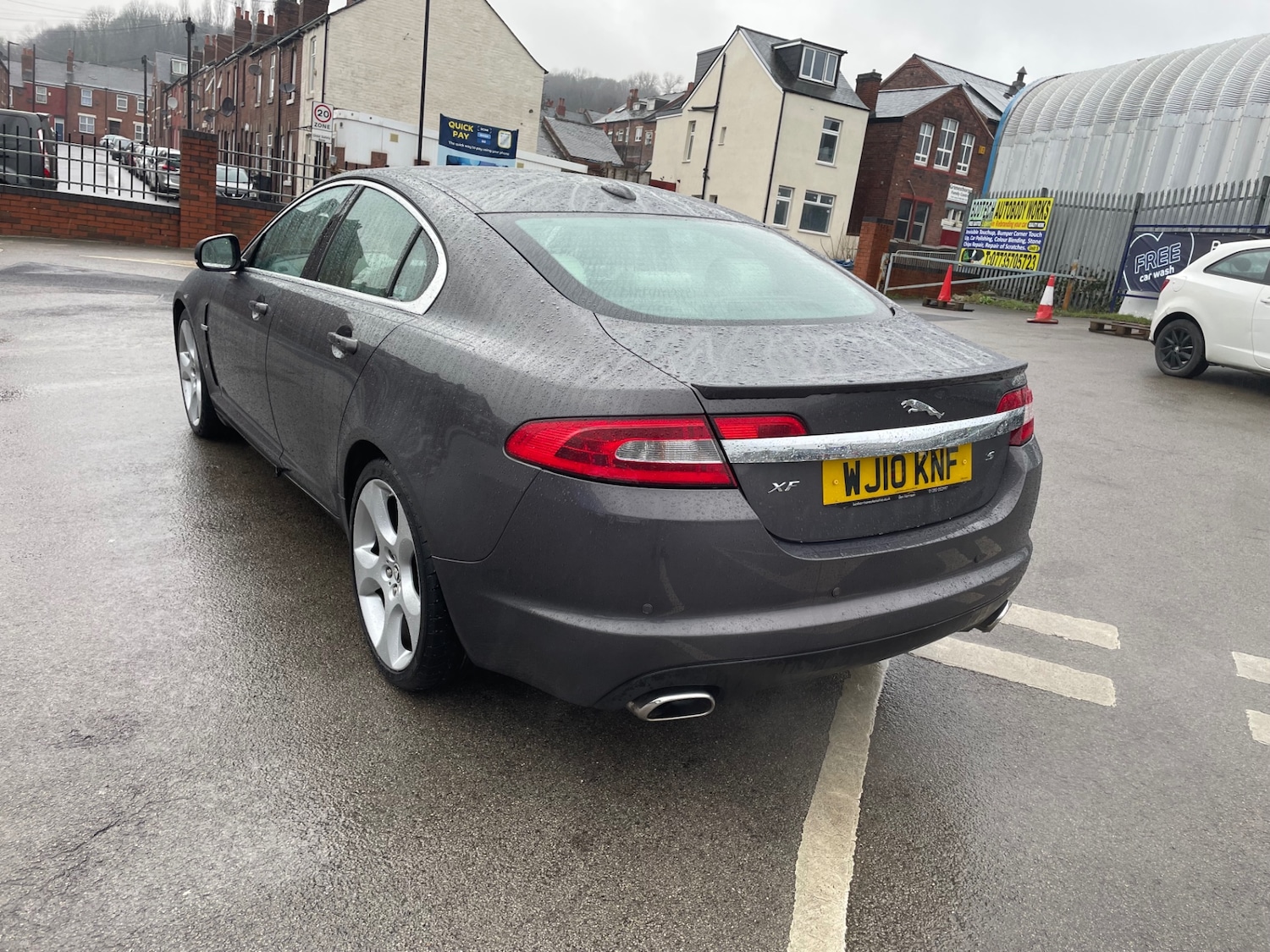 Used Jaguar XF 2010 for sale - 77782112: Photo 5