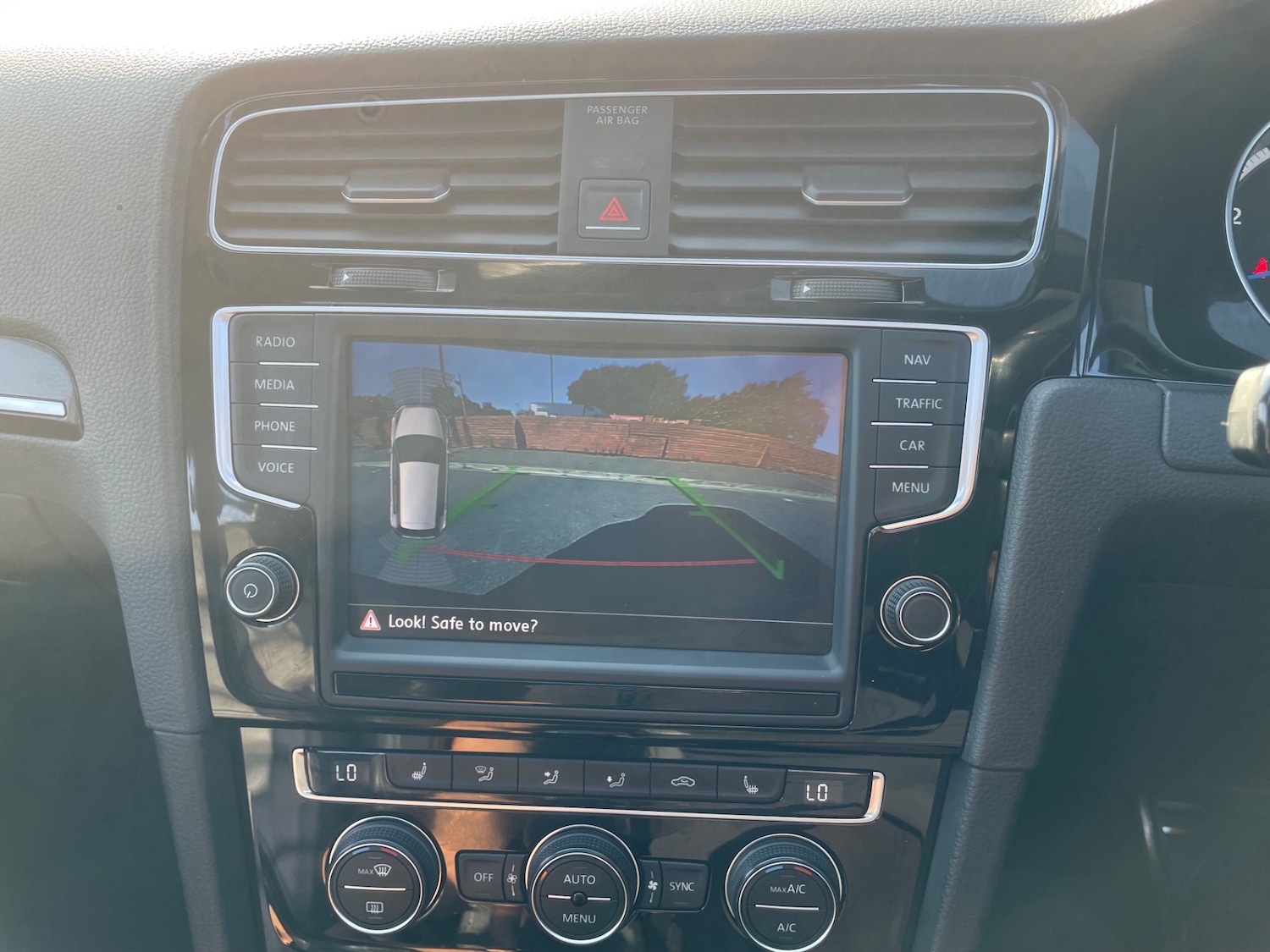 Used Volkswagen Golf 2016 for sale - 77851650: Photo 24