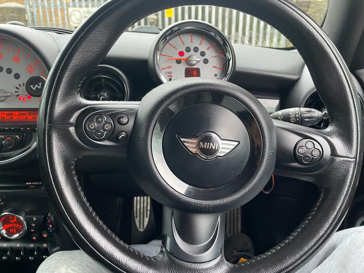 Used MINI Hatch 2011 for sale - 77533605: Photo 13