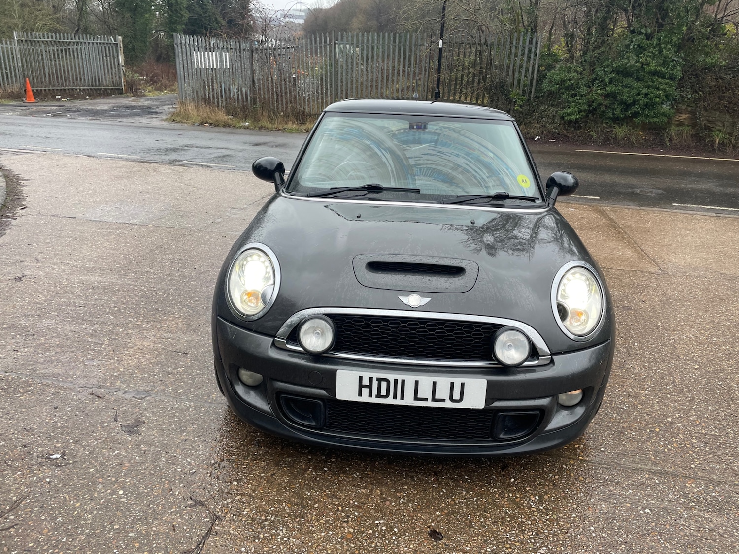Used MINI Hatch 2011 for sale - 77533605: Photo 2