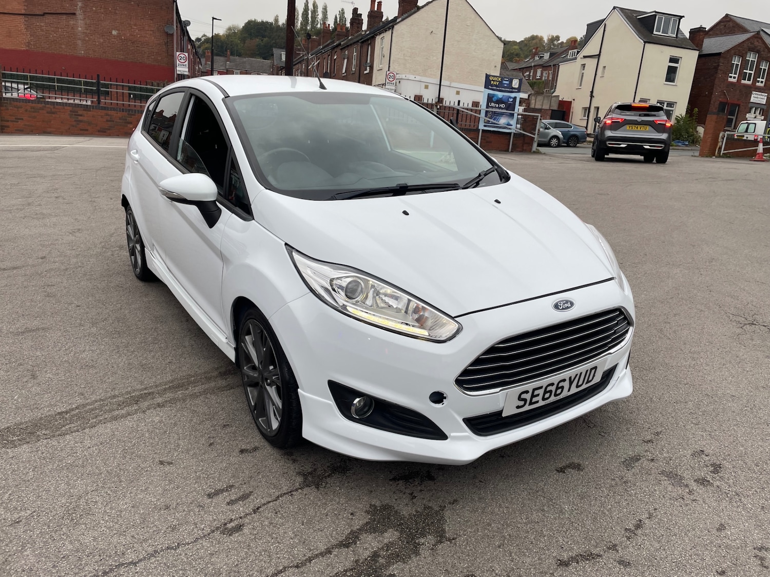 Used Ford Fiesta 2017 for sale - 76428789: Photo 1