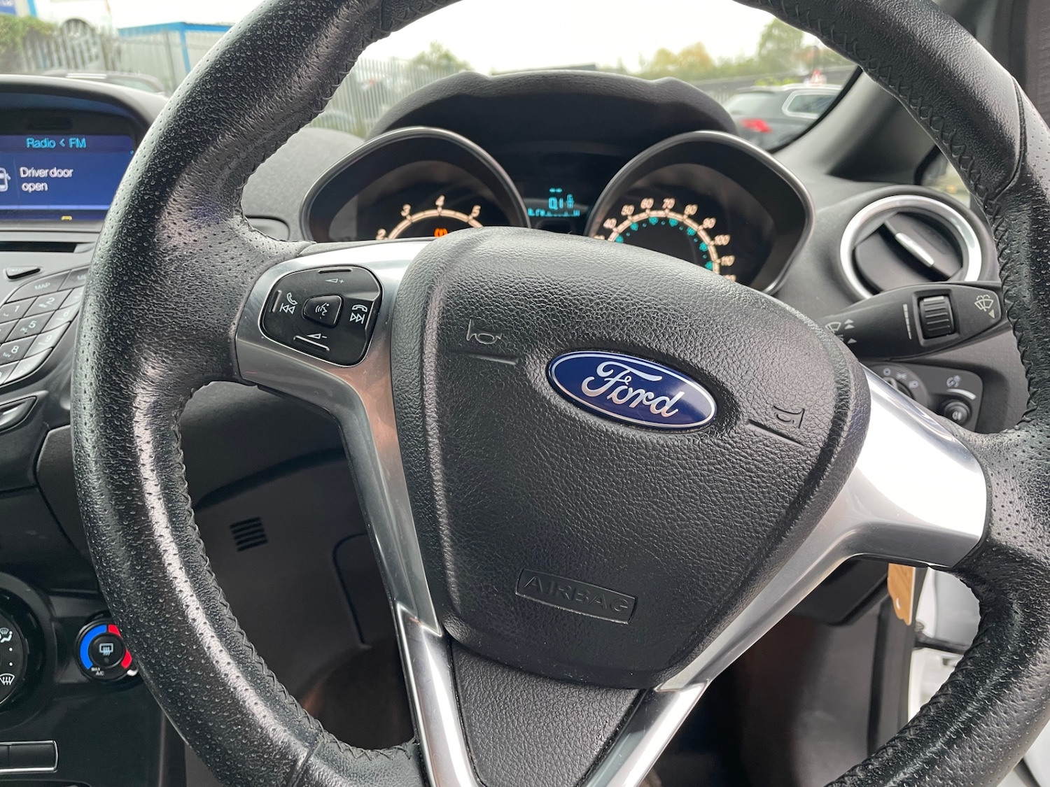 Used Ford Fiesta 2017 for sale - 76428789: Photo 14