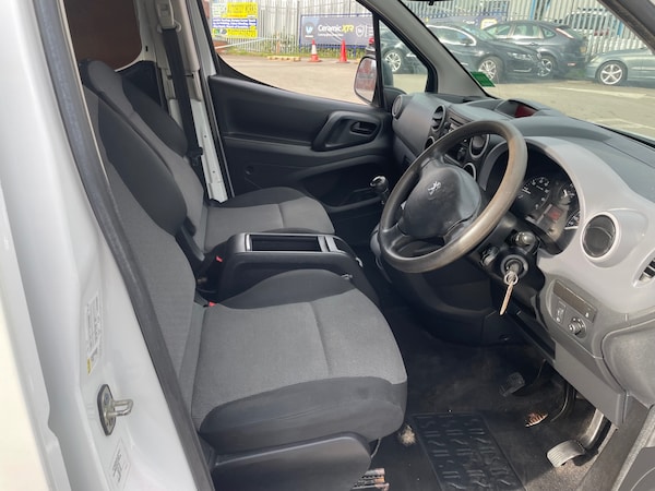 Used Peugeot Partner 2019 for sale - 76305702: Photo 14