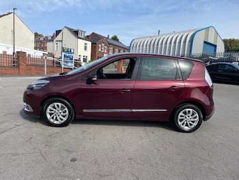 Used Renault Scenic 2015 for sale - 76009165: Photo