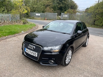 Used Audi A1 2013 for sale - 76097016: Photo 2