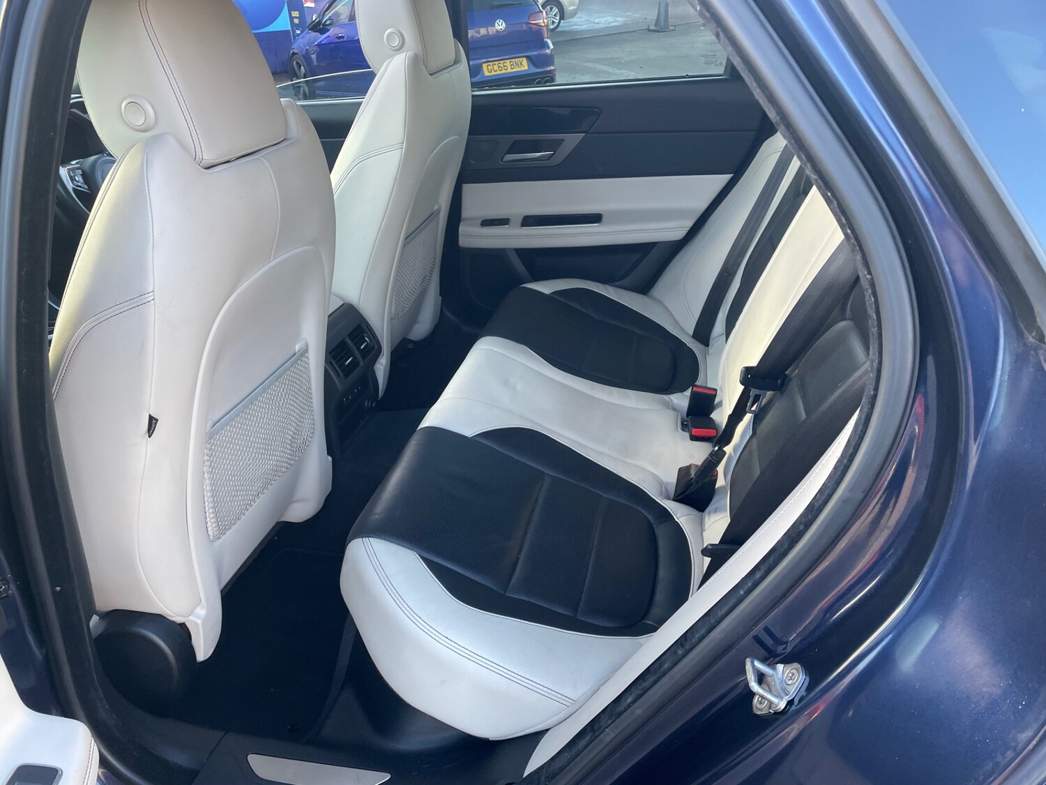 Used Jaguar XF 2016 for sale - 77681571: Photo 10