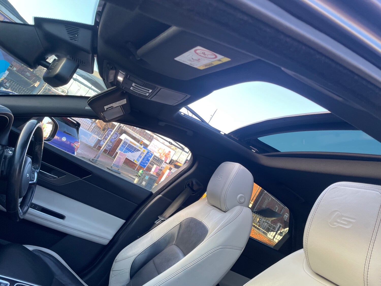 Used Jaguar XF 2016 for sale - 77681571: Photo 11