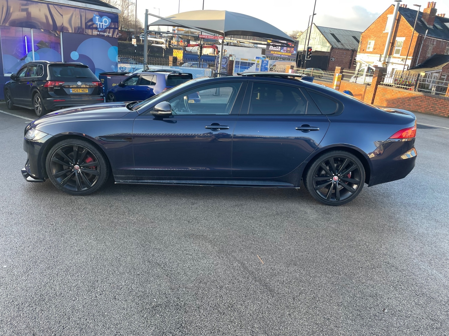 Used Jaguar XF 2016 for sale - 77681571: Photo 4