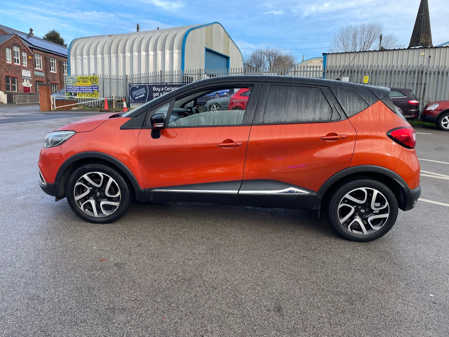 Used Renault Captur 2015 for sale - 77240342: Photo 4