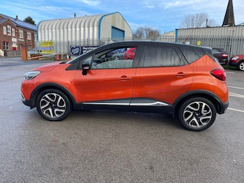 Used Renault Captur 2015 for sale - 77240342: Photo