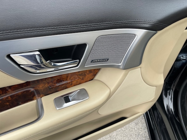 Used Jaguar XF 2014 for sale - 76212230: Photo 11