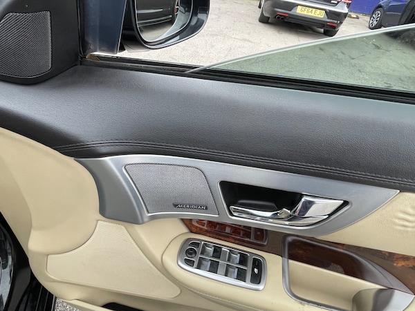 Used Jaguar XF 2014 for sale - 76212230: Photo 18