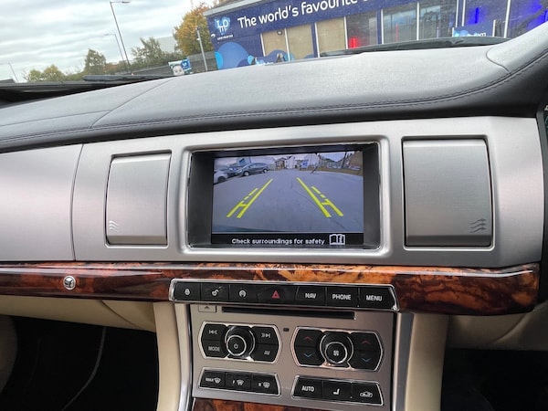 Used Jaguar XF 2014 for sale - 76212230: Photo 22
