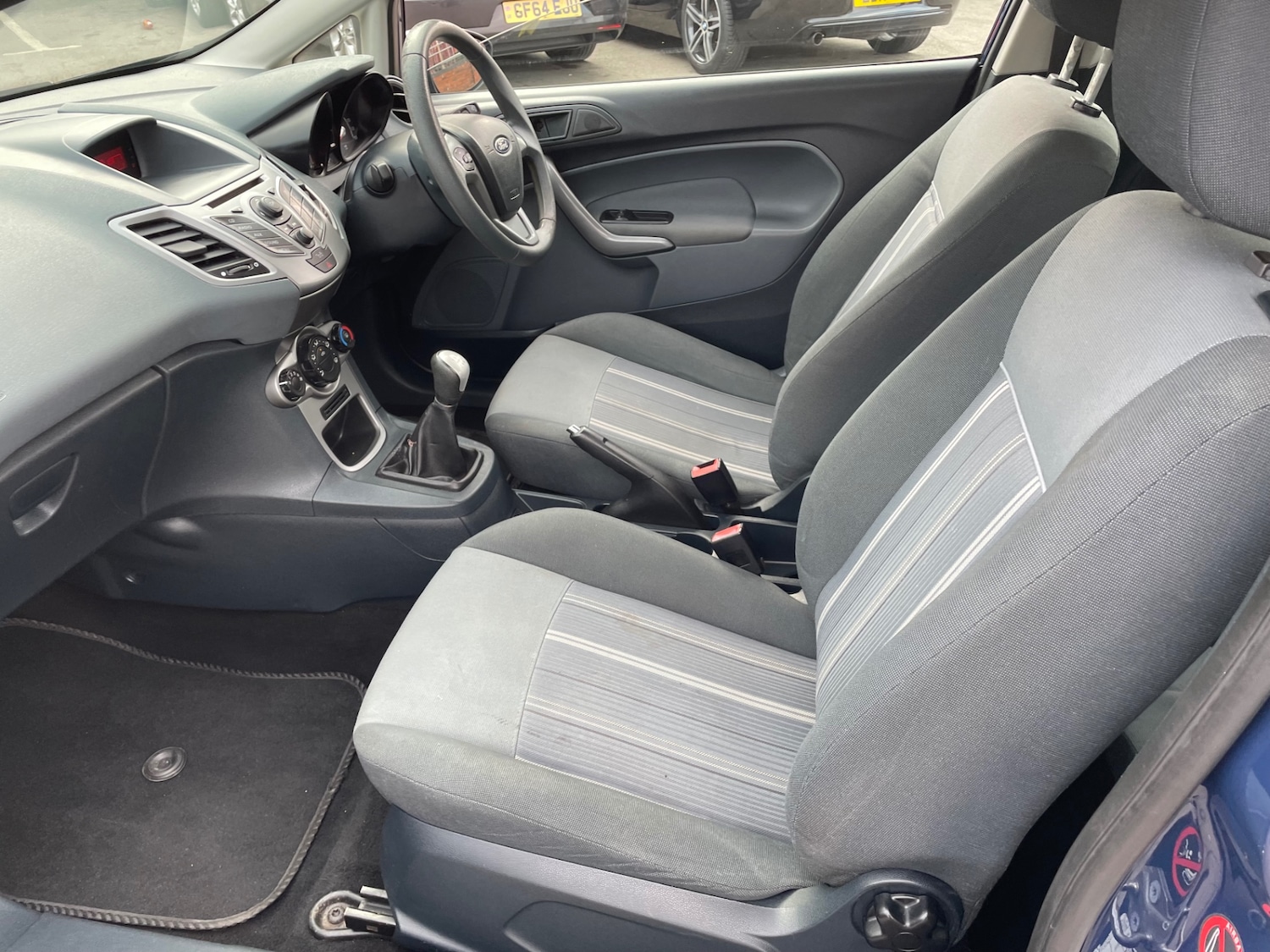 Used Ford Fiesta 2010 for sale - 76519489: Photo 11