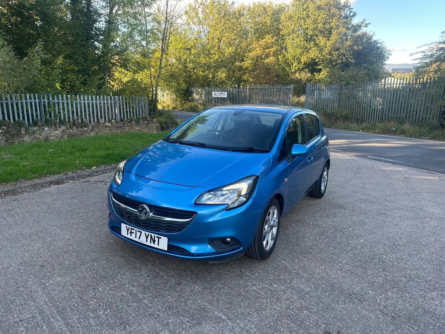 Used Vauxhall Corsa 2017 for sale - 76367022: Photo 2