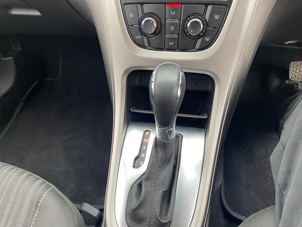 Used Vauxhall Astra 2011 for sale - 76312205: Photo 17