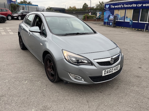 Used Vauxhall Astra 2011 for sale - 76312205: Photo 1