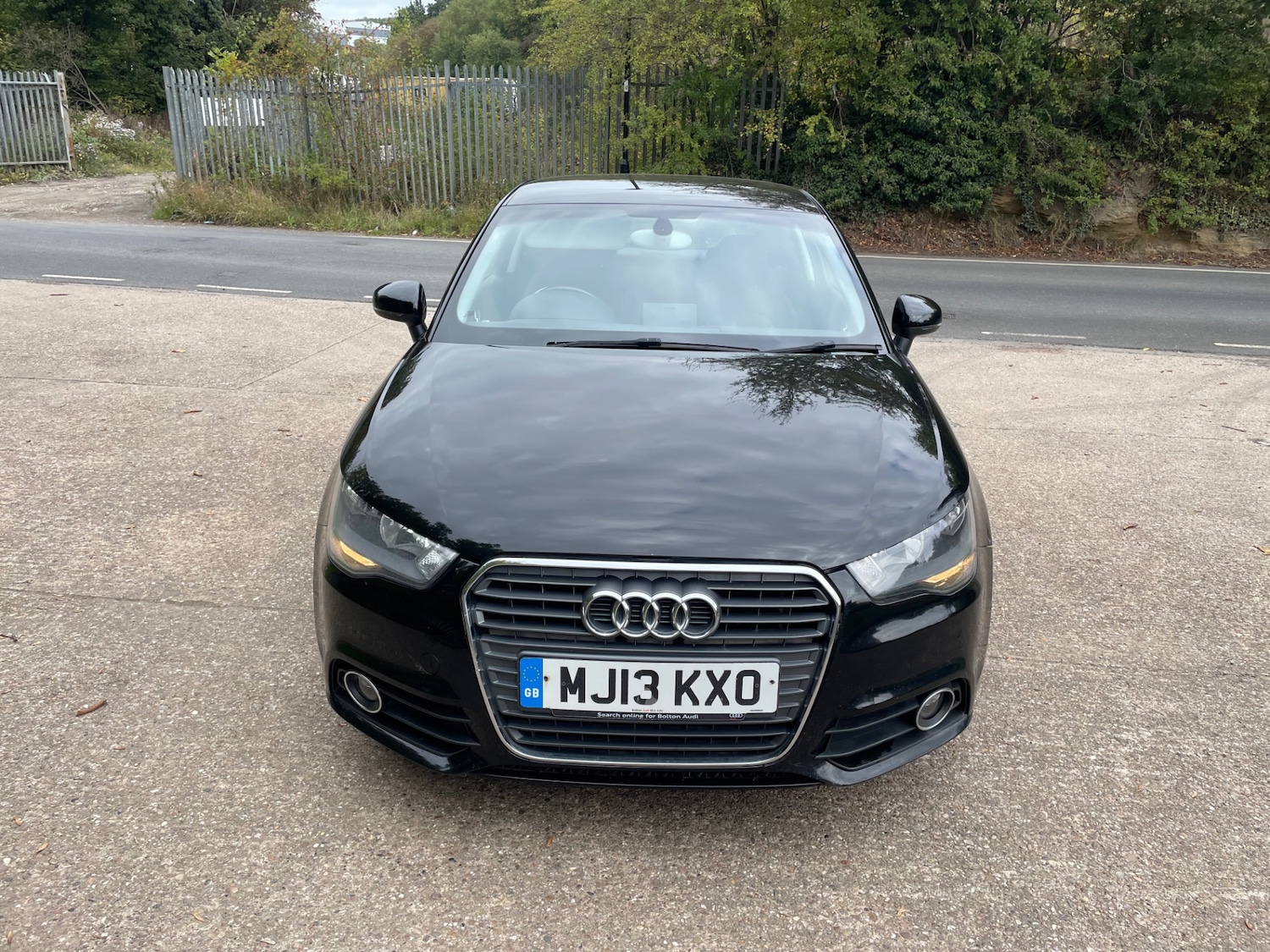 Used Audi A1 2013 for sale - 76162425: Photo 2