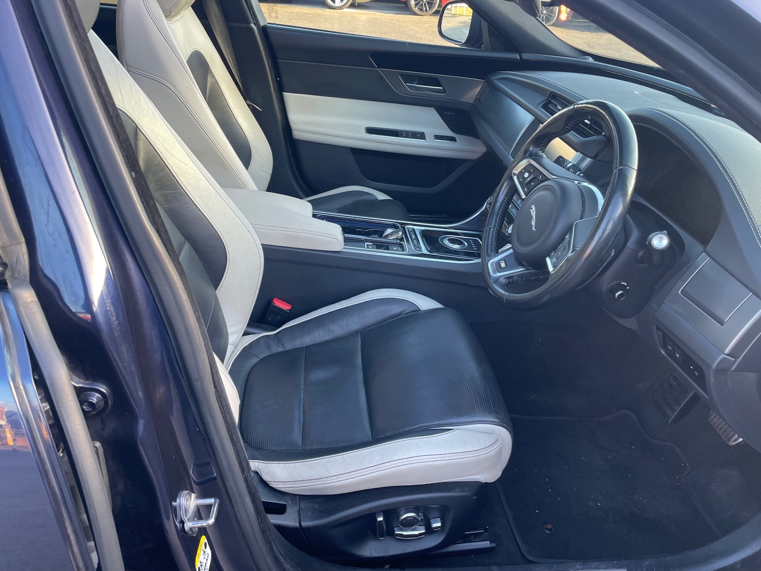 Used Jaguar XF 2016 for sale - 77556902: Photo 19