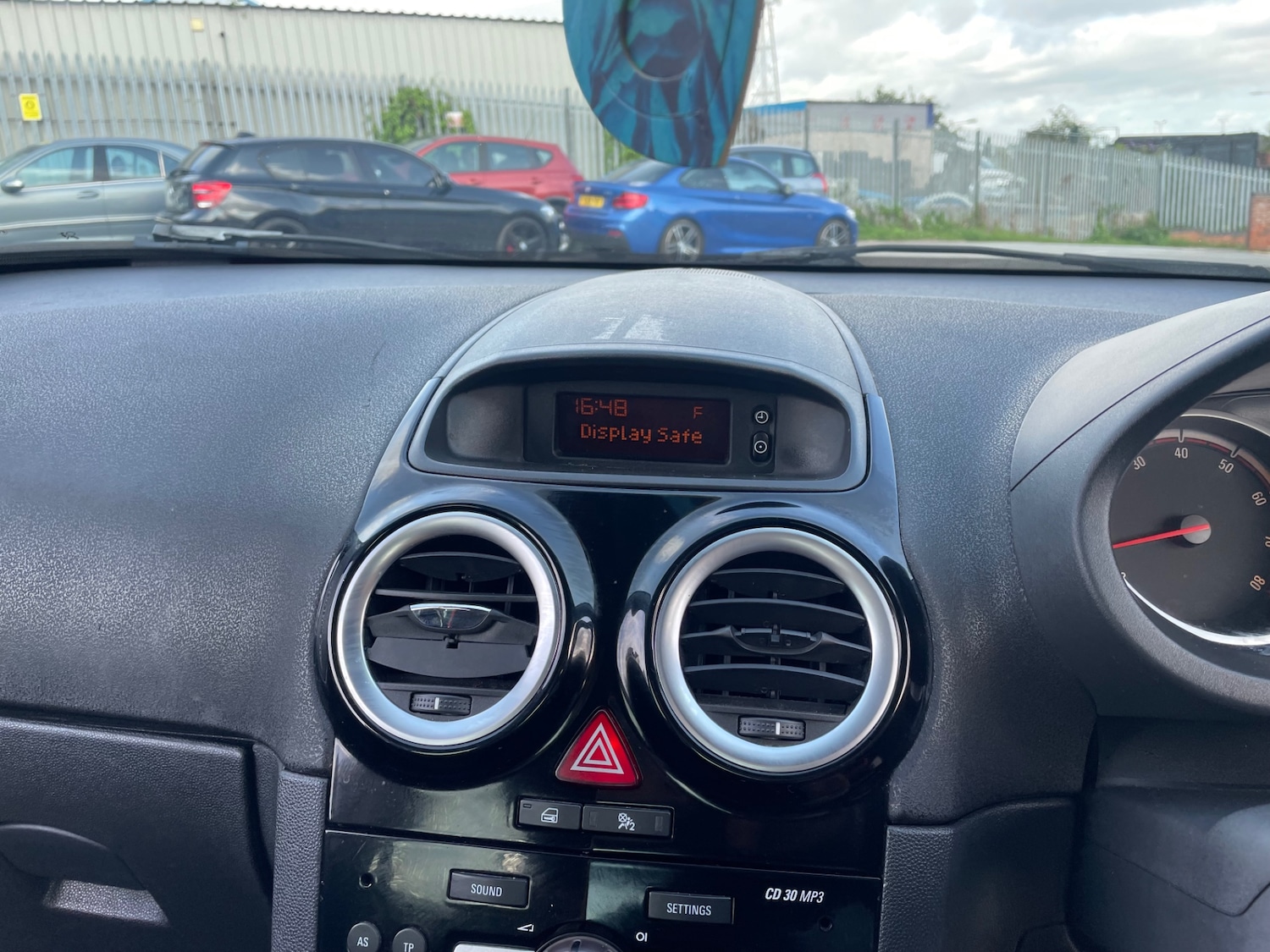 Used Vauxhall Corsa 2011 for sale - 77052046: Photo 15