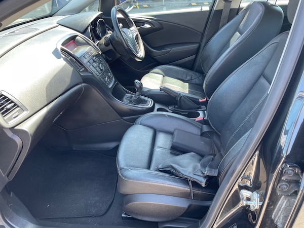 Used Vauxhall Astra 2015 for sale - 76236432: Photo 11