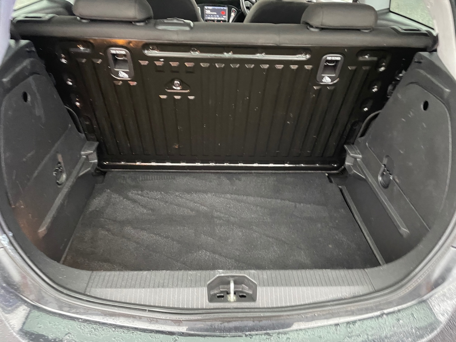 Used Vauxhall Corsa 2015 for sale - 77047898: Photo 9