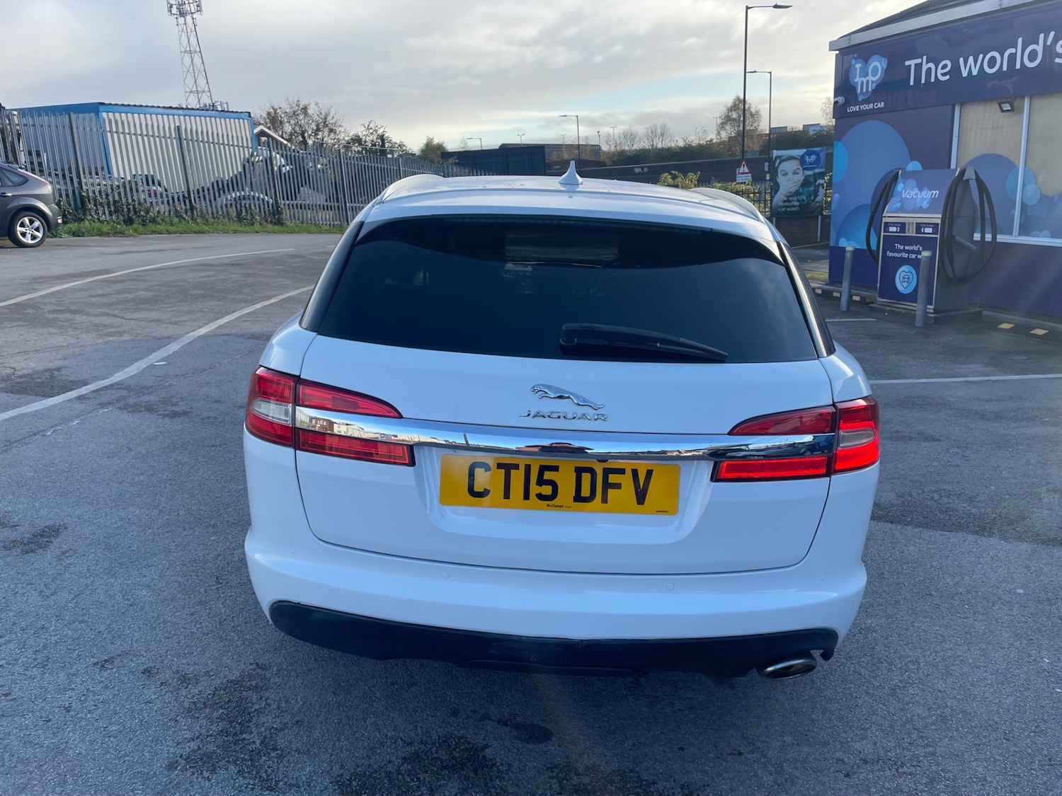 Used Jaguar XF 2015 for sale - 77078079: Photo 6