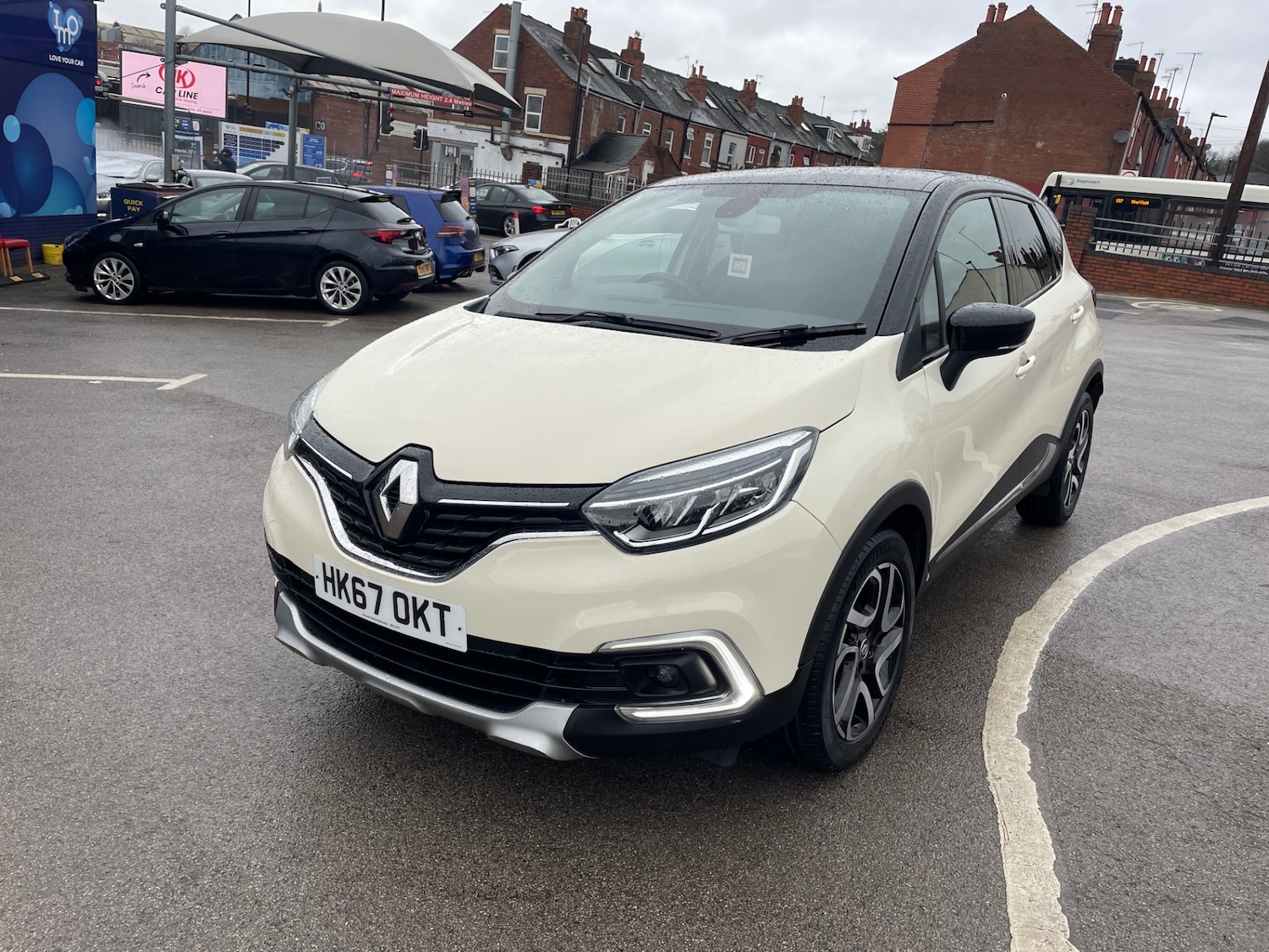 Used Renault Captur 2017 for sale - 77851023: Photo 2