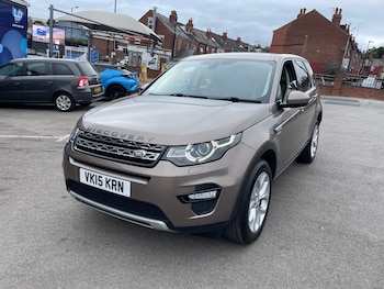 Used Land Rover Discovery Sport 2015 for sale - 79368954: Photo