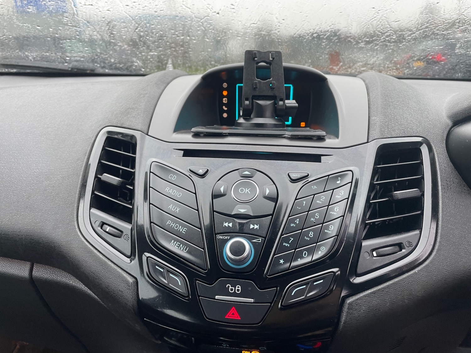 Used Ford Fiesta 2015 for sale - 77953706: Photo 16