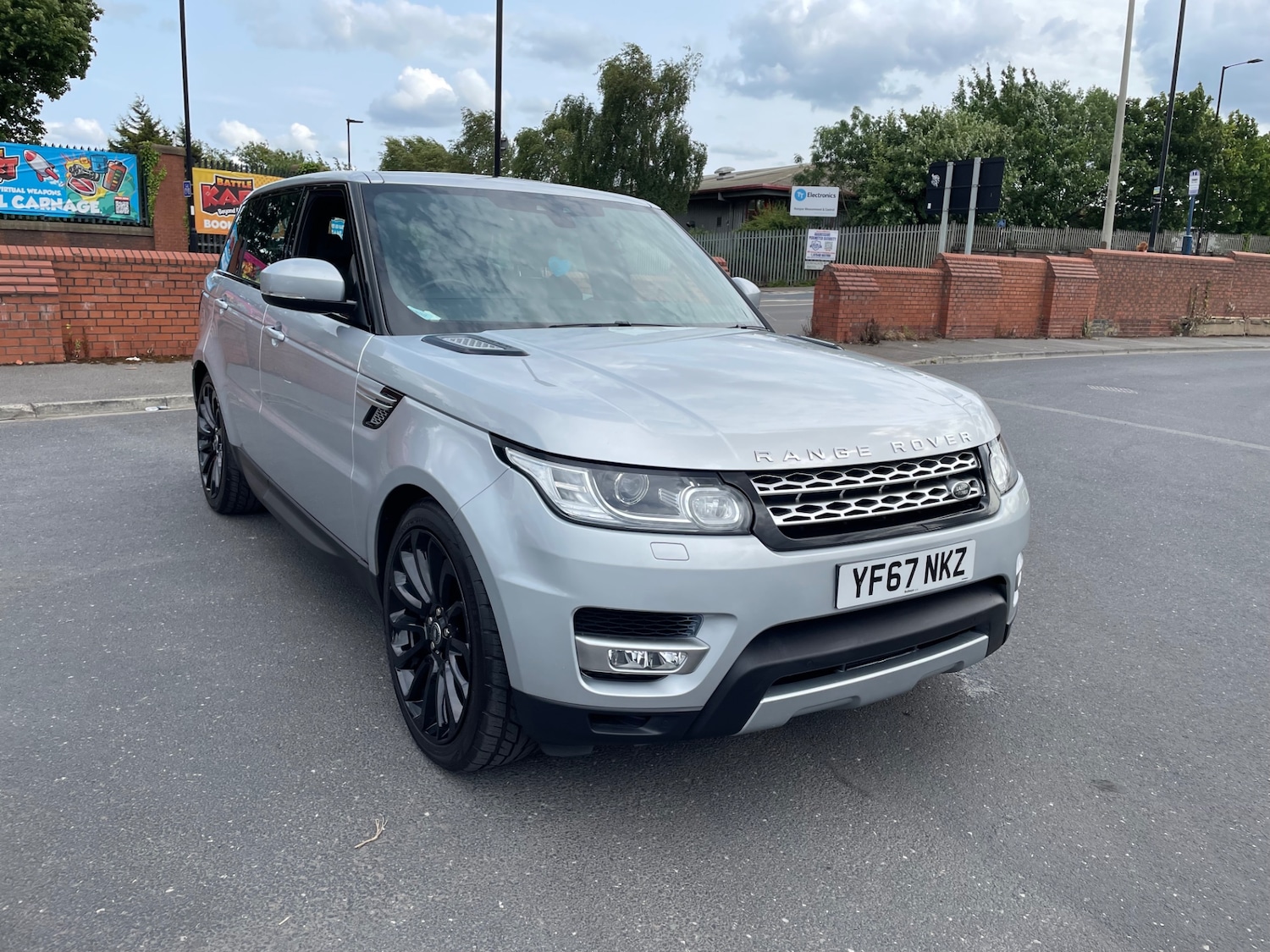 Used Land Rover Range Rover Sport 2017 for sale - 76519305: Photo 1