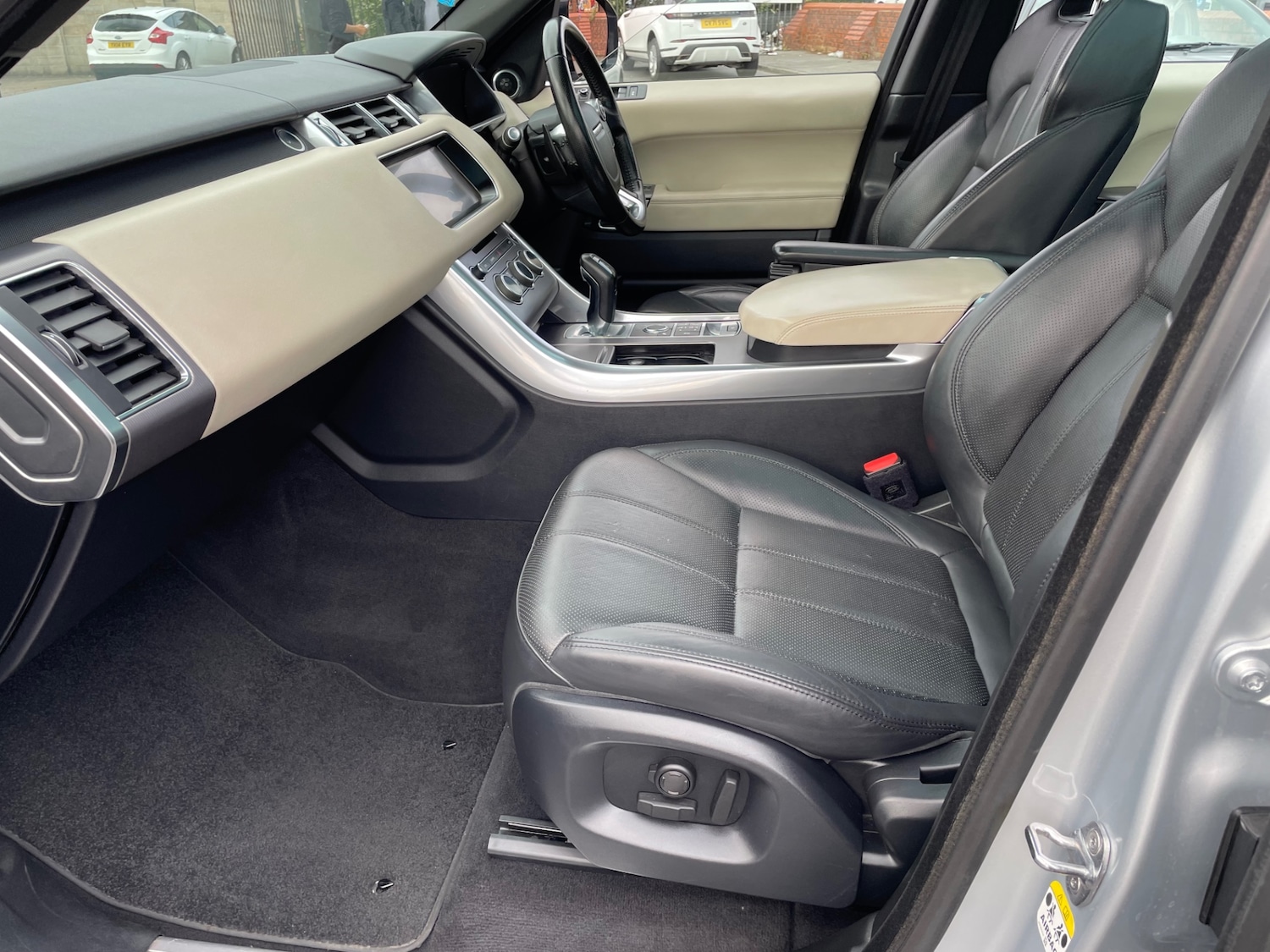 Used Land Rover Range Rover Sport 2017 for sale - 76519305: Photo 11