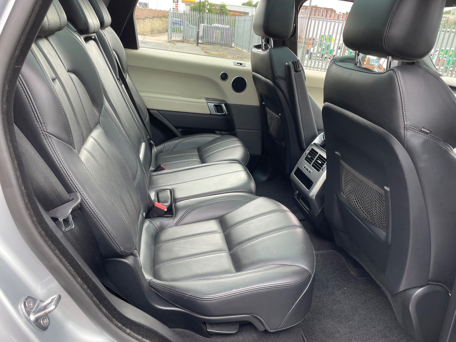 Used Land Rover Range Rover Sport 2017 for sale - 76519305: Photo 12