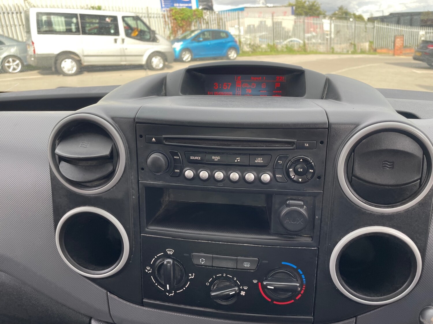 Used Peugeot Partner 2019 for sale - 77954148: Photo 15