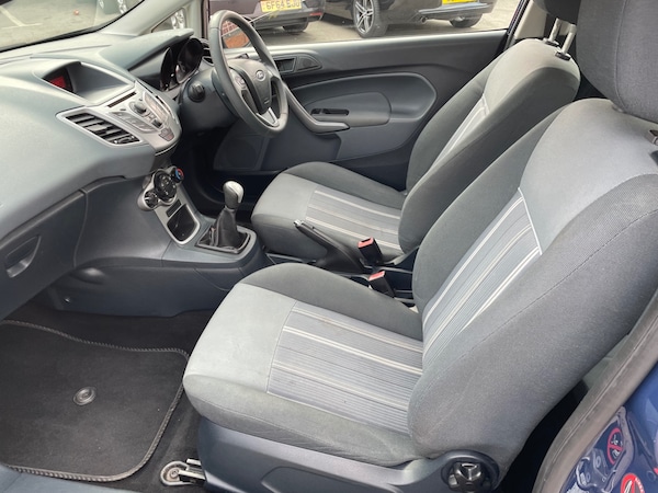 Used Ford Fiesta 2010 for sale - 76237101: Photo 11
