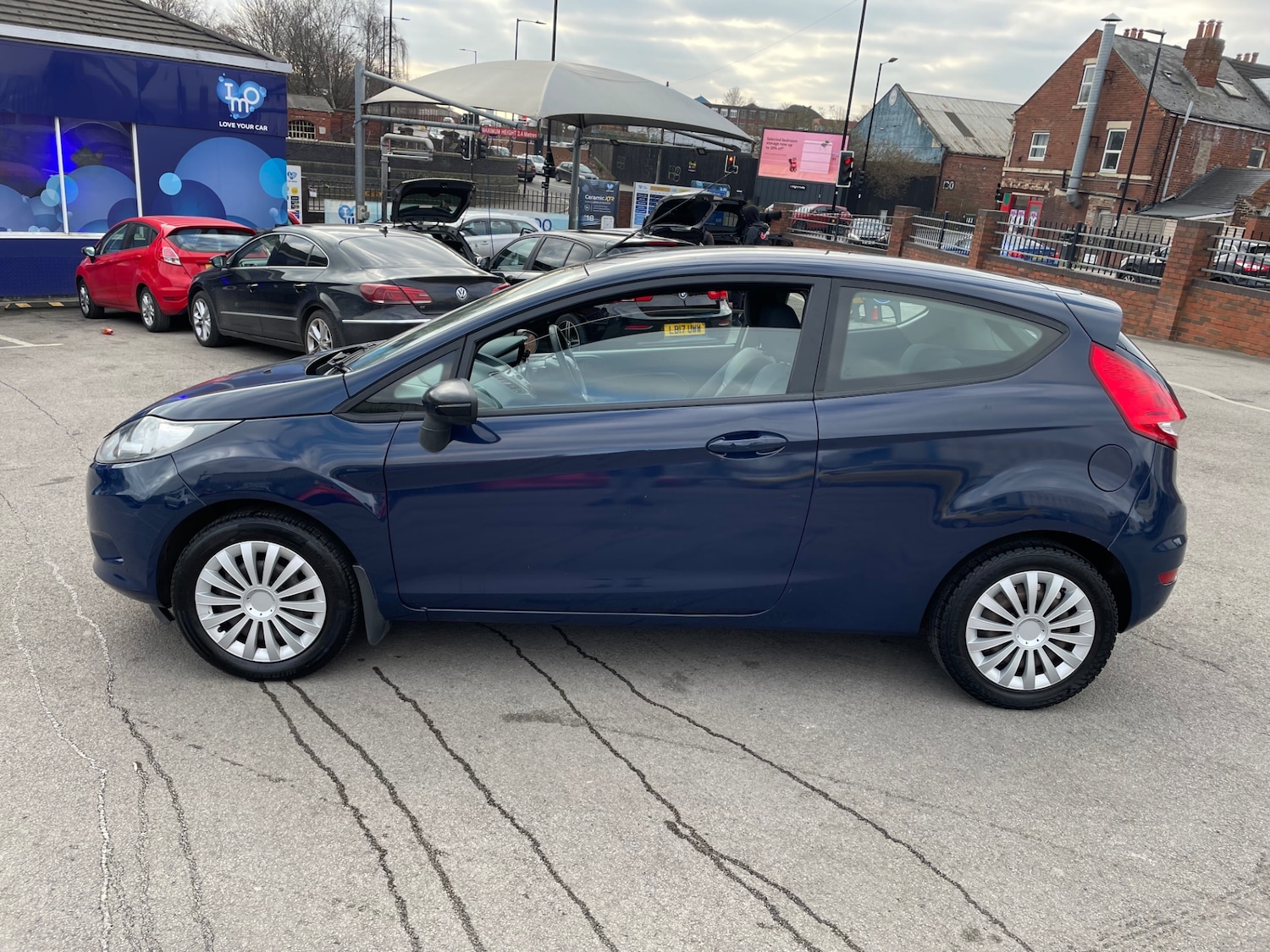 Used Ford Fiesta 2010 for sale - 77140815: Photo 4