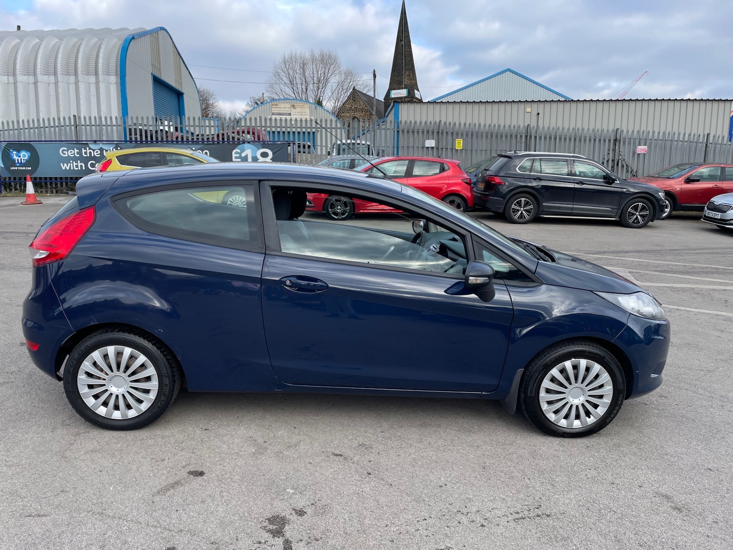 Used Ford Fiesta 2010 for sale - 77140815: Photo 8