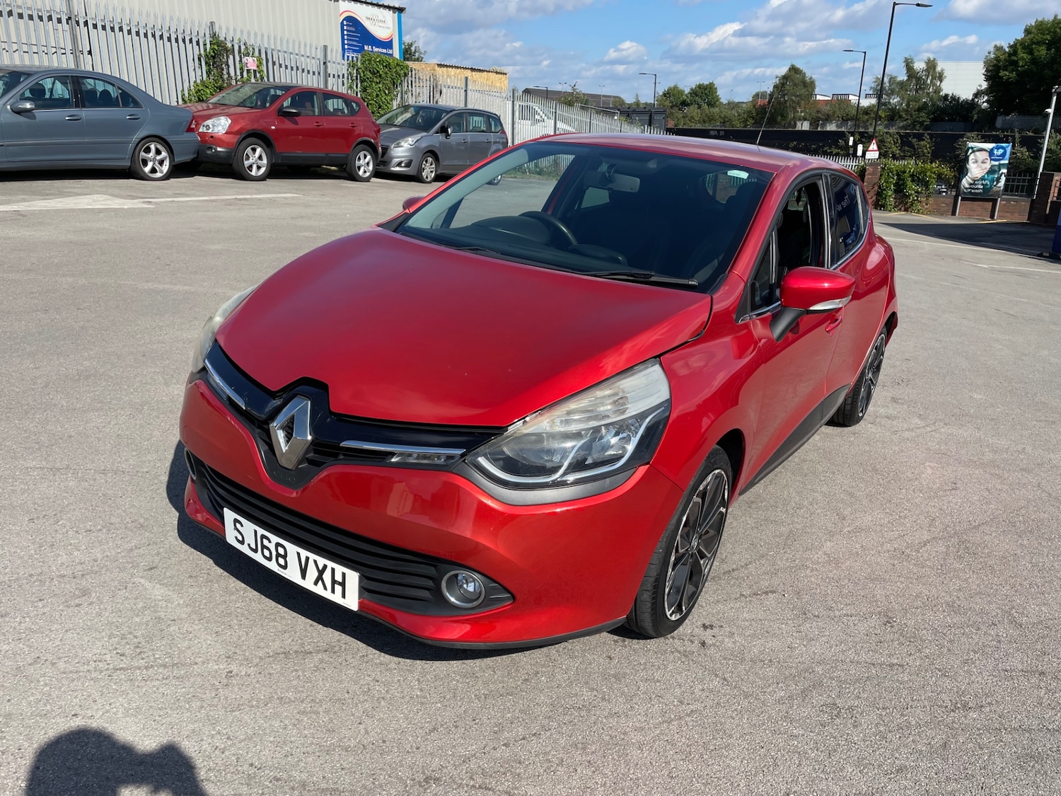 Used Renault Clio 2018 for sale - 76583076: Photo 3