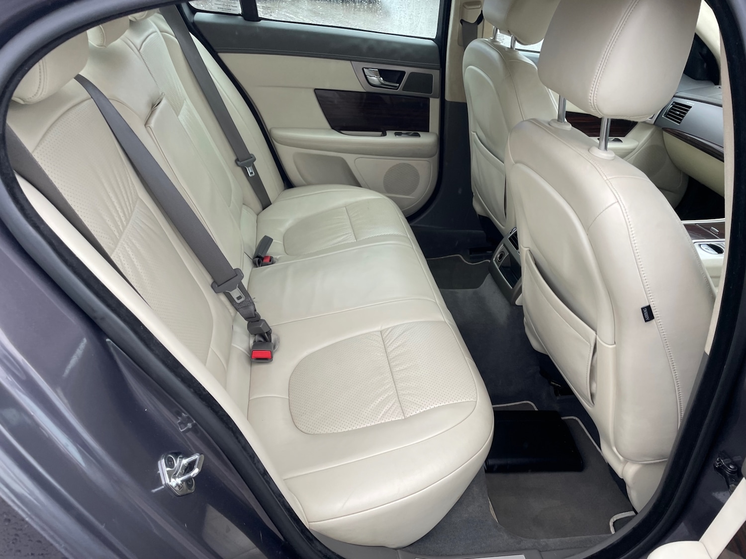 Used Jaguar XF 2010 for sale - 77951772: Photo 12