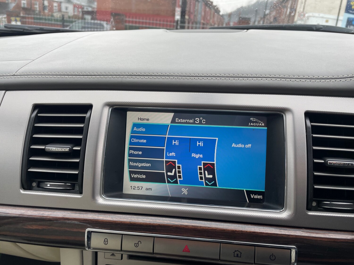 Used Jaguar XF 2010 for sale - 77951772: Photo 16