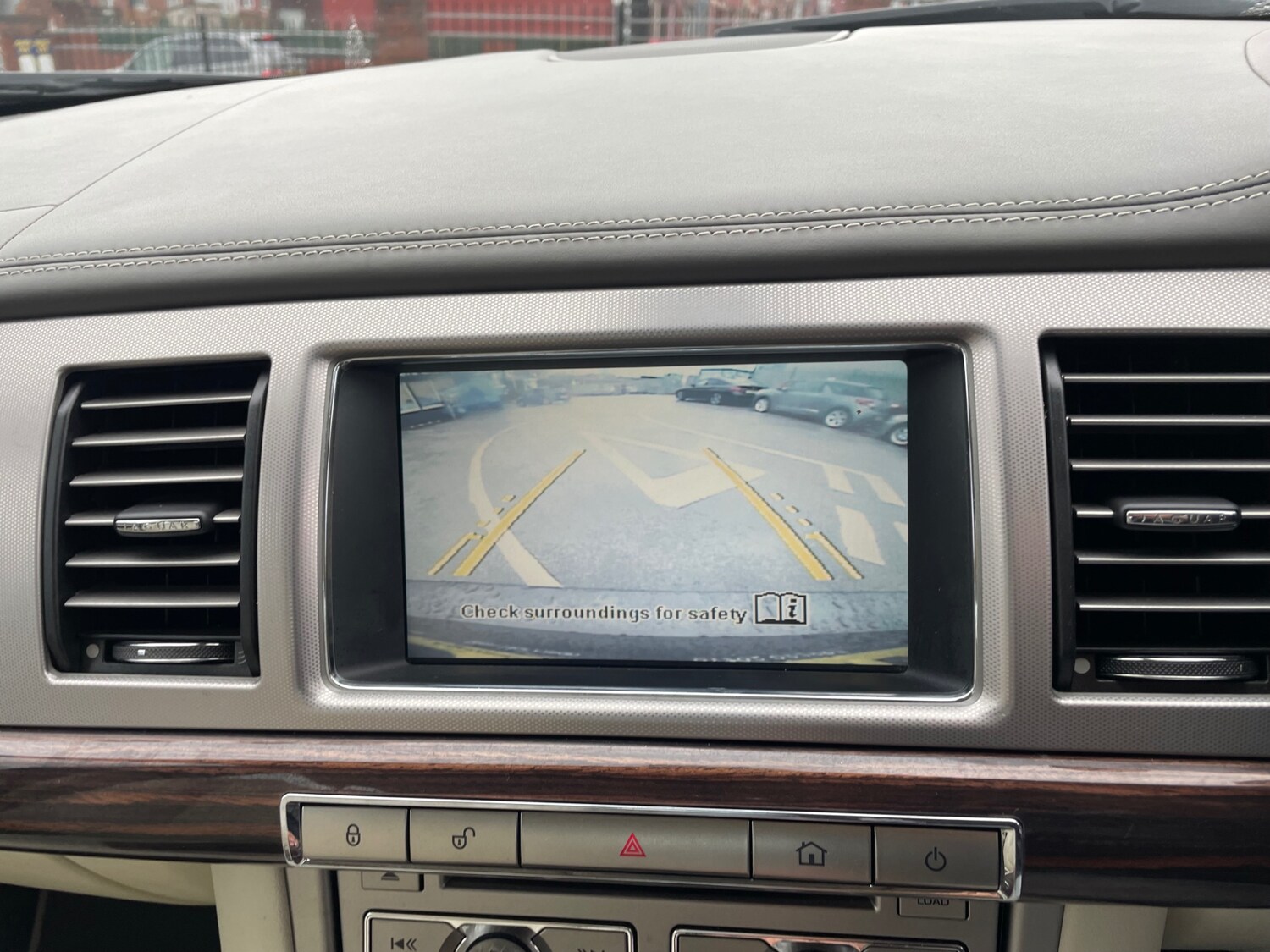 Used Jaguar XF 2010 for sale - 77951772: Photo 19