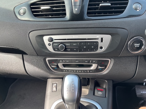 Used Renault Scenic 2015 for sale - 76236308: Photo 15