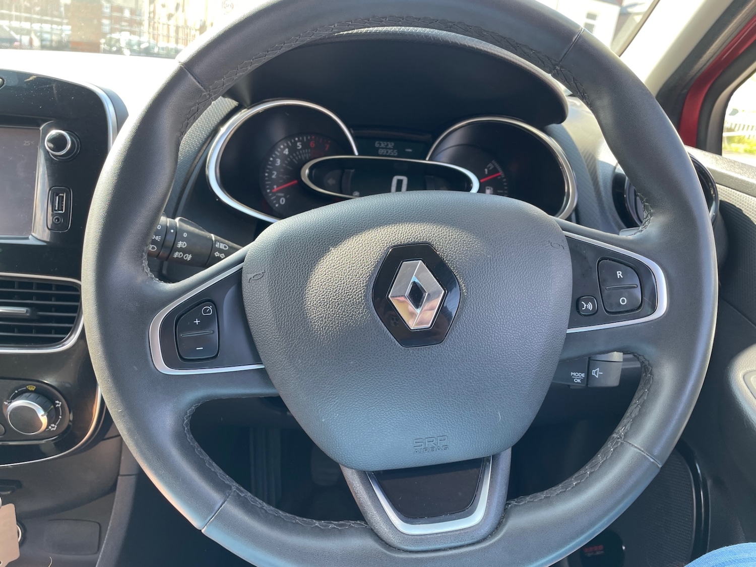 Used Renault Clio 2018 for sale - 77622217: Photo 14