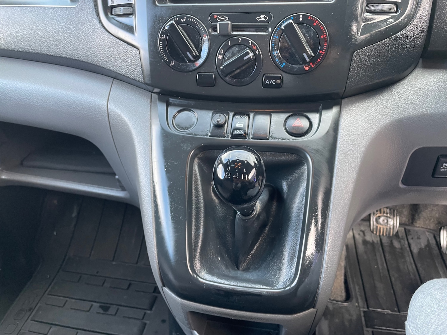 Used Nissan NV200 2015 for sale - 77750414: Photo 15