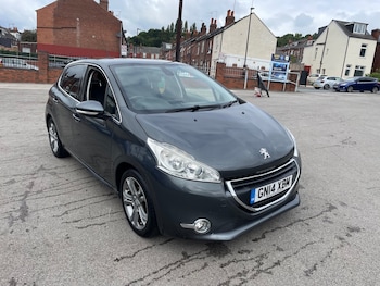 Used Peugeot 208 2014 for sale - 76430620: Photo