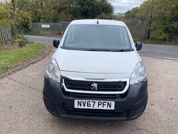 Used Peugeot Partner 2018 for sale - 76304447: Photo