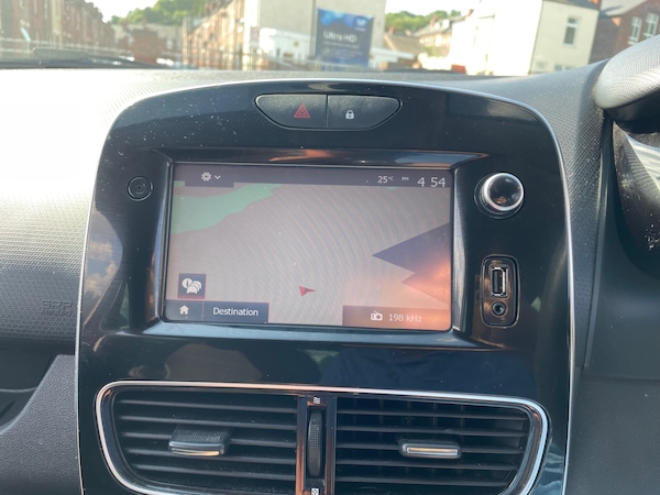 Used Renault Clio 2018 for sale - 76236435: Photo 18