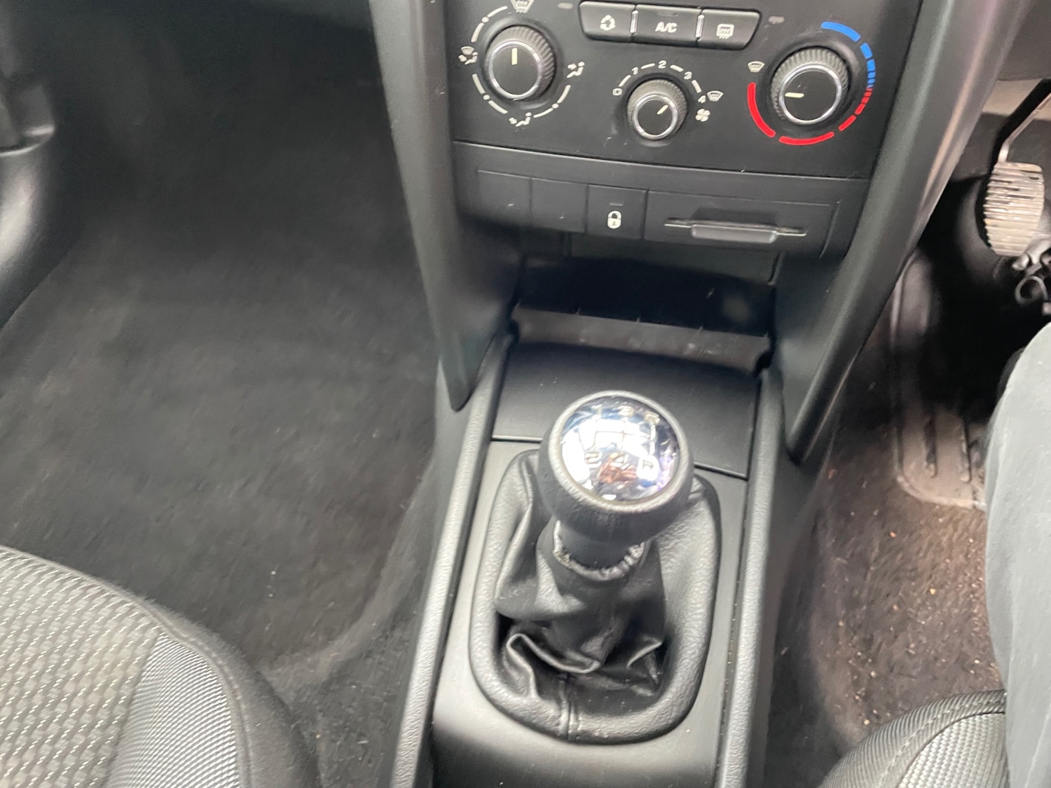 Used Peugeot 207 2010 for sale - 76911386: Photo 16