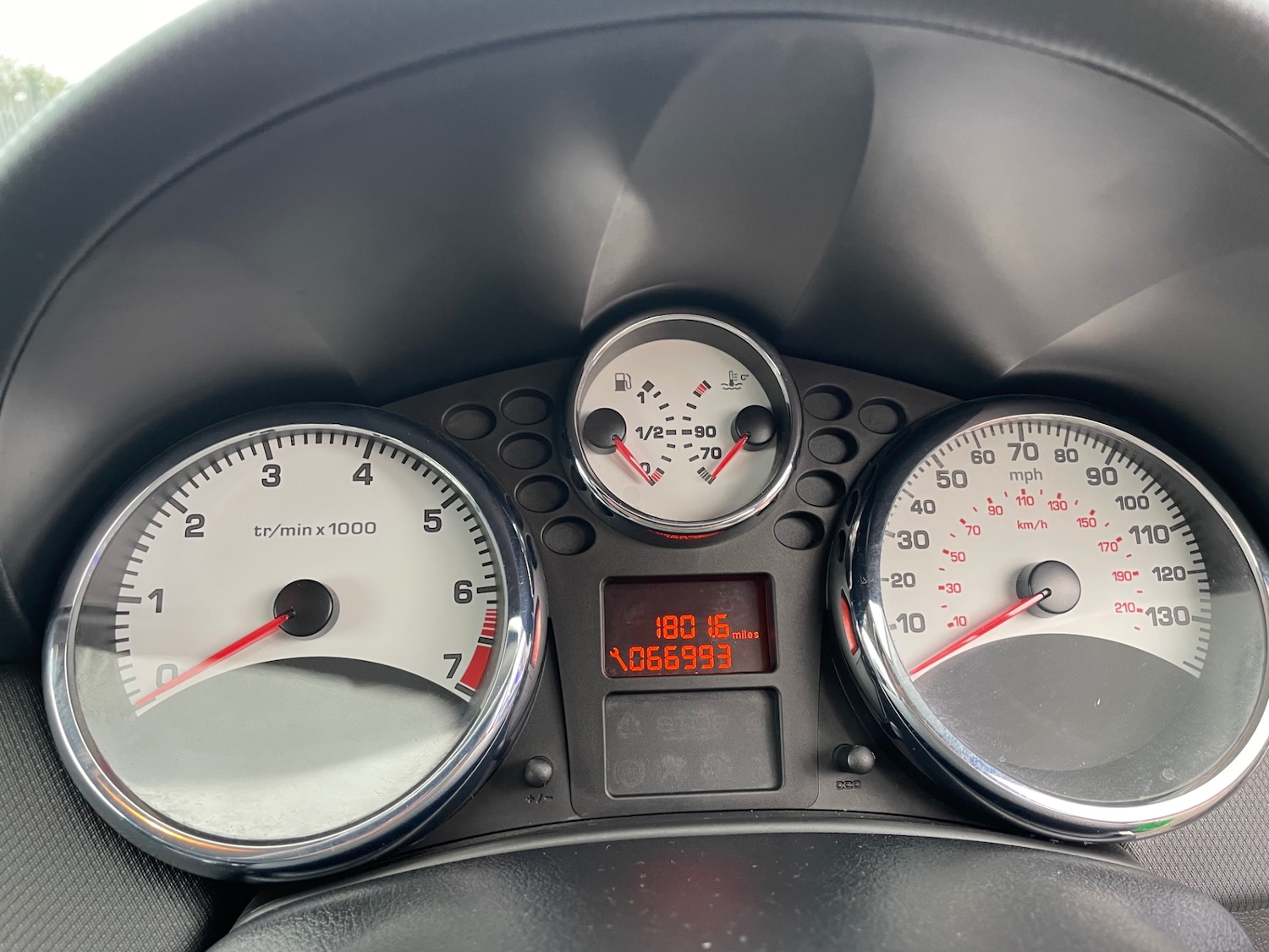 Used Peugeot 207 2010 for sale - 76911386: Photo 18